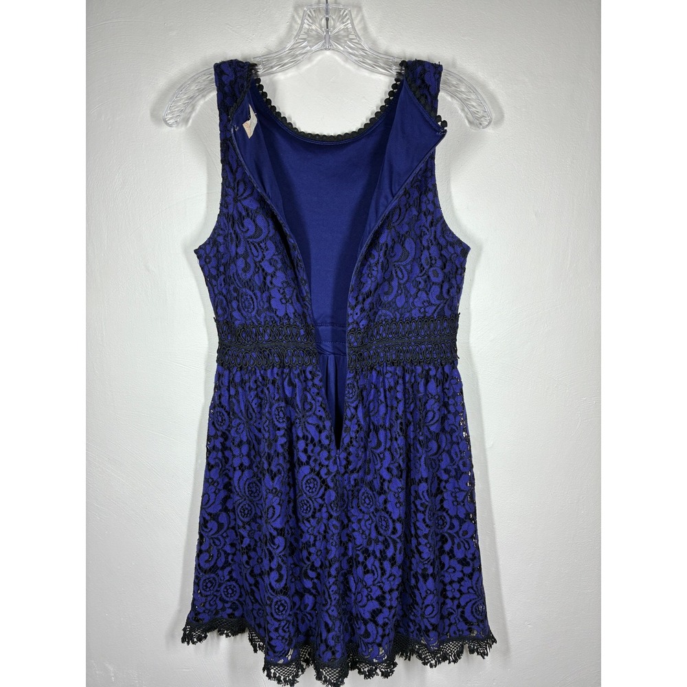 Altar'd State Lace Dress Blue Black Floral Overlay Fit Flare Medium Dainty - Picture 11 of 13